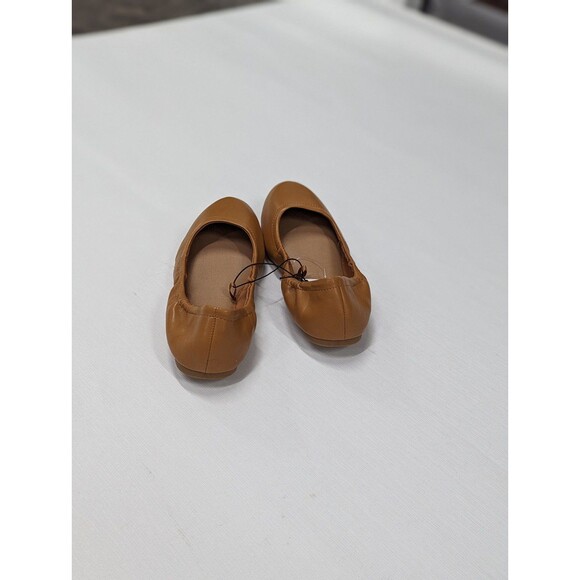 Torrid NWT Size 6.5 Cognac Faux Leather Ballet scrunch flats - Picture 3 of 9